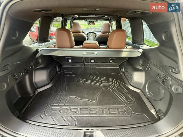 Черный Субару Форестер, объемом двигателя 2.5 л и пробегом 21 тыс. км за 32490 $, фото 24 на Automoto.ua