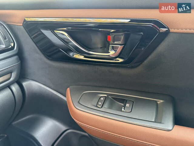 Черный Субару Форестер, объемом двигателя 2.5 л и пробегом 21 тыс. км за 32490 $, фото 19 на Automoto.ua