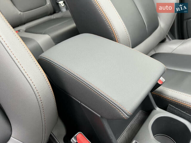 Черный Субару Форестер, объемом двигателя 2.5 л и пробегом 7 тыс. км за 30600 $, фото 58 на Automoto.ua