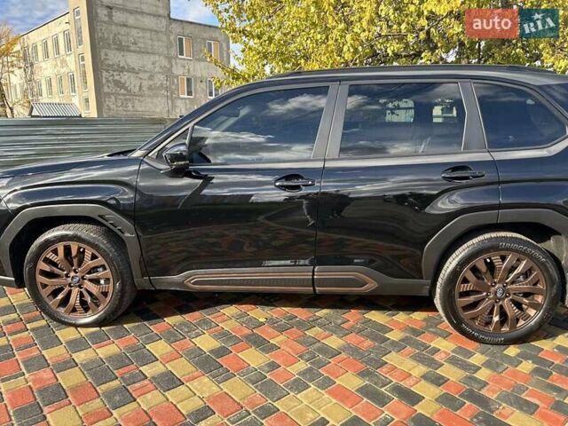 Черный Субару Форестер, объемом двигателя 2.5 л и пробегом 7 тыс. км за 31500 $, фото 2 на Automoto.ua