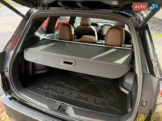 Черный Субару Форестер, объемом двигателя 2.5 л и пробегом 21 тыс. км за 32490 $, фото 22 на Automoto.ua