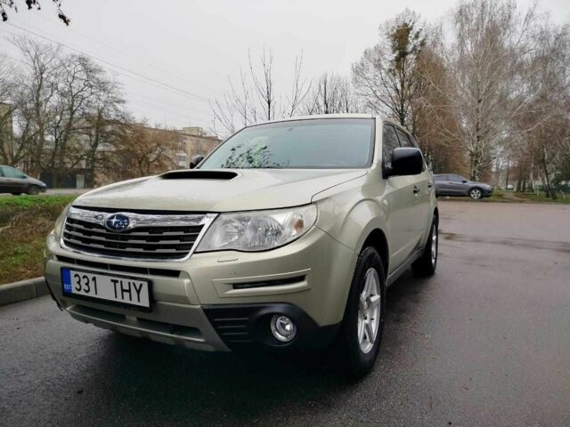 Коричневый Субару Форестер, объемом двигателя 2 л и пробегом 242 тыс. км за 5500 $, фото 1 на Automoto.ua