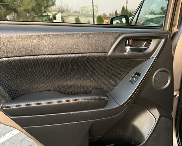 Коричневый Субару Форестер, объемом двигателя 2 л и пробегом 310 тыс. км за 12500 $, фото 19 на Automoto.ua