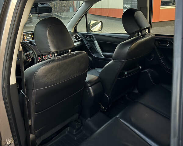 Коричневый Субару Форестер, объемом двигателя 2 л и пробегом 310 тыс. км за 12500 $, фото 18 на Automoto.ua