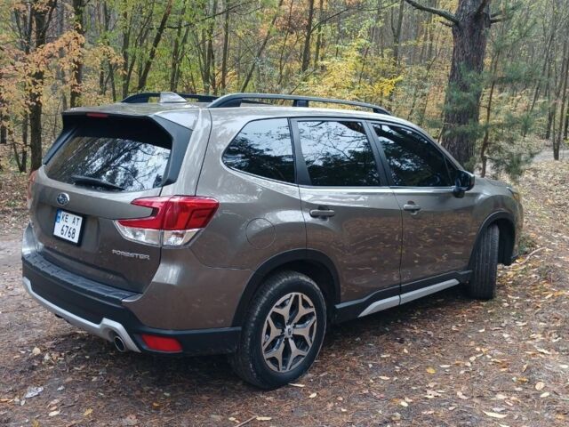 Коричневый Субару Форестер, объемом двигателя 2.5 л и пробегом 200 тыс. км за 18000 $, фото 3 на Automoto.ua