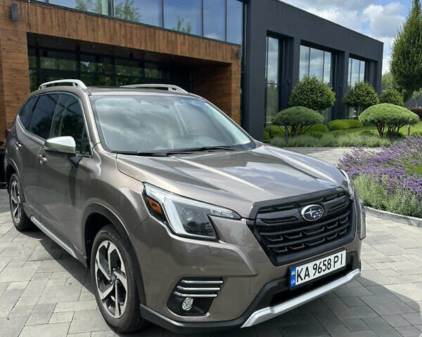 Коричневый Субару Форестер, объемом двигателя 2.5 л и пробегом 32 тыс. км за 27900 $, фото 3 на Automoto.ua