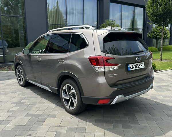 Коричневый Субару Форестер, объемом двигателя 2.5 л и пробегом 32 тыс. км за 27900 $, фото 5 на Automoto.ua