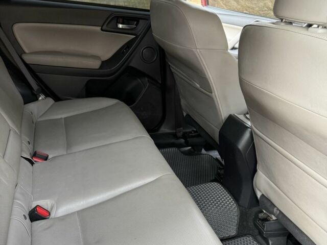 Красный Субару Форестер, объемом двигателя 2.5 л и пробегом 140 тыс. км за 14000 $, фото 11 на Automoto.ua