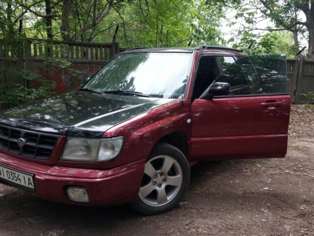 Червоний Субару Forester, об'ємом двигуна 2 л та пробігом 300 тис. км за 3499 $, фото 4 на Automoto.ua