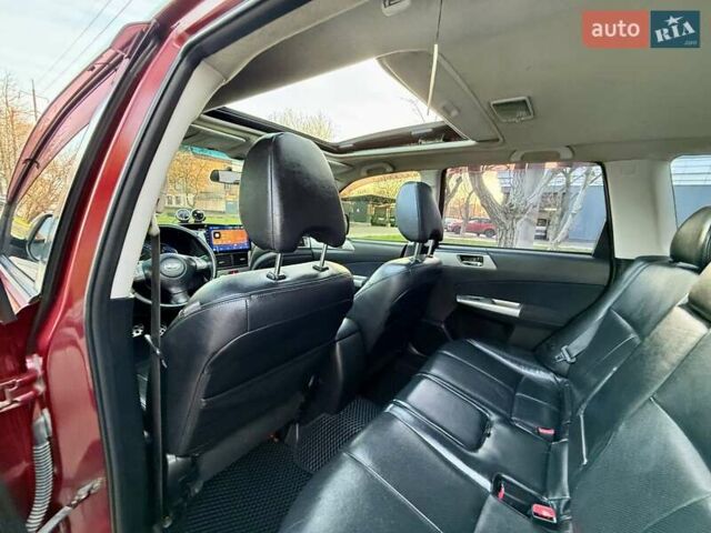 Червоний Субару Forester, об'ємом двигуна 2.46 л та пробігом 181 тис. км за 9999 $, фото 8 на Automoto.ua