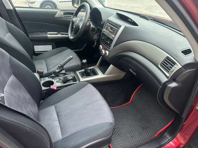 Субару Форестер 2008 в Никополе на Automoto.ua Красный Субару Форестер, объемом двигателя 2 л и пробегом 136 тыс. км за 8500 $, фото 7 на Automoto.ua