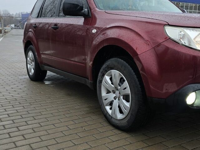 Красный Субару Форестер, объемом двигателя 2 л и пробегом 190 тыс. км за 7777 $, фото 10 на Automoto.ua