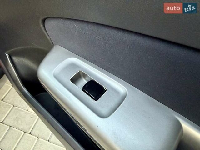 Червоний Субару Forester, об'ємом двигуна 2.46 л та пробігом 181 тис. км за 9999 $, фото 80 на Automoto.ua