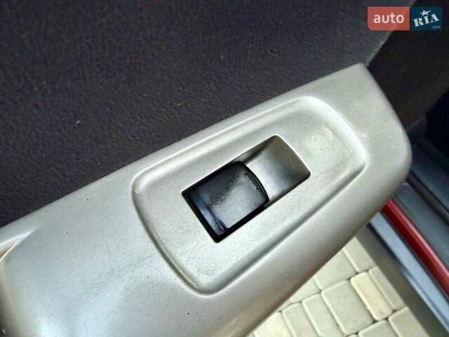 Червоний Субару Forester, об'ємом двигуна 2.46 л та пробігом 181 тис. км за 9999 $, фото 30 на Automoto.ua