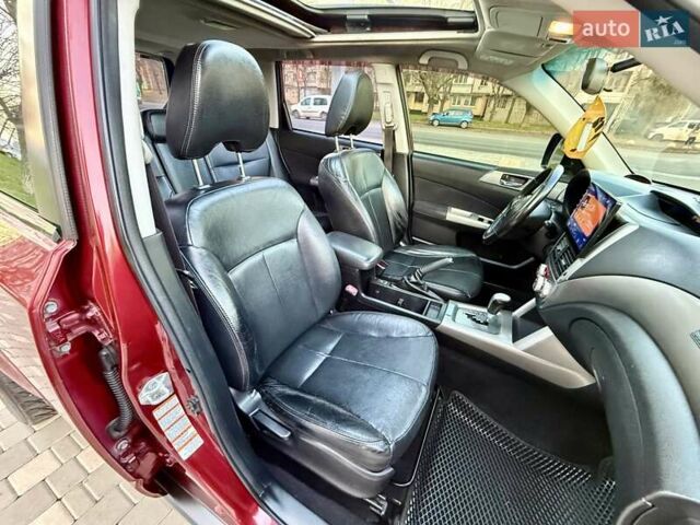Червоний Субару Forester, об'ємом двигуна 2.46 л та пробігом 181 тис. км за 9999 $, фото 28 на Automoto.ua