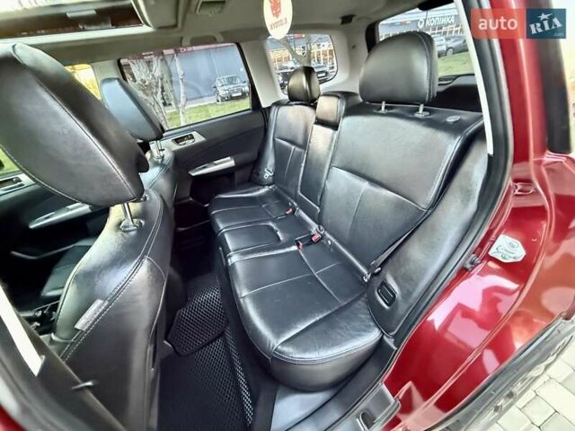 Червоний Субару Forester, об'ємом двигуна 2.46 л та пробігом 181 тис. км за 9999 $, фото 18 на Automoto.ua