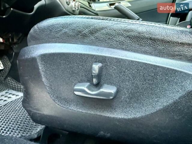 Червоний Субару Forester, об'ємом двигуна 2.46 л та пробігом 181 тис. км за 9999 $, фото 38 на Automoto.ua