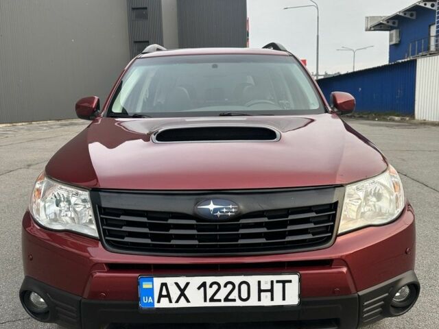 Красный Субару Форестер, объемом двигателя 2.5 л и пробегом 200 тыс. км за 9500 $, фото 1 на Automoto.ua