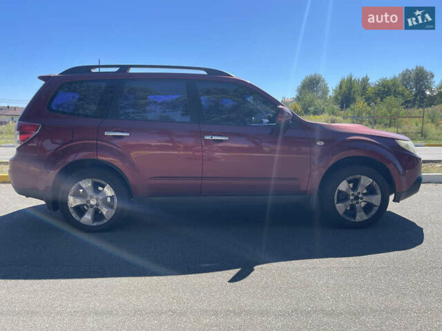 Субару Форестер 2008 в Киеве на Automoto.ua Красный Субару Форестер, объемом двигателя 2.46 л и пробегом 176 тыс. км за 9200 $, фото 2 на Automoto.ua