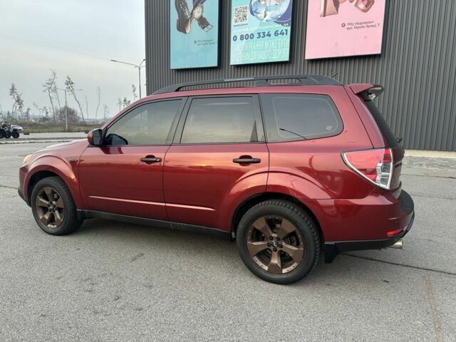 Красный Субару Форестер, объемом двигателя 2.5 л и пробегом 200 тыс. км за 9500 $, фото 3 на Automoto.ua