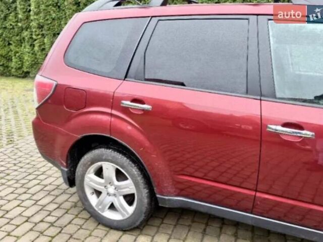 Червоний Субару Forester, об'ємом двигуна 2.5 л та пробігом 200 тис. км за 7900 $, фото 2 на Automoto.ua