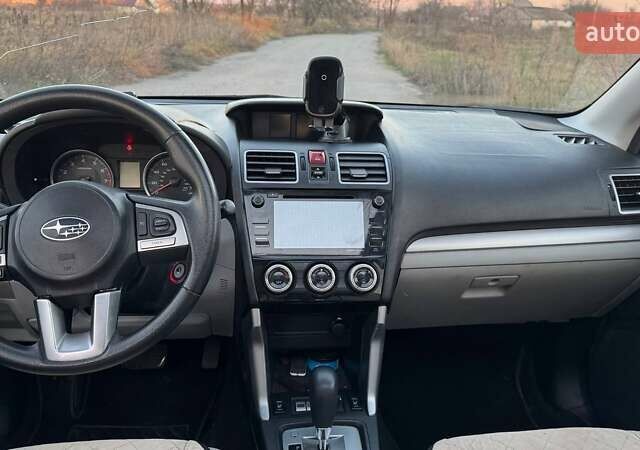 Красный Субару Форестер, объемом двигателя 2.46 л и пробегом 270 тыс. км за 12200 $, фото 10 на Automoto.ua