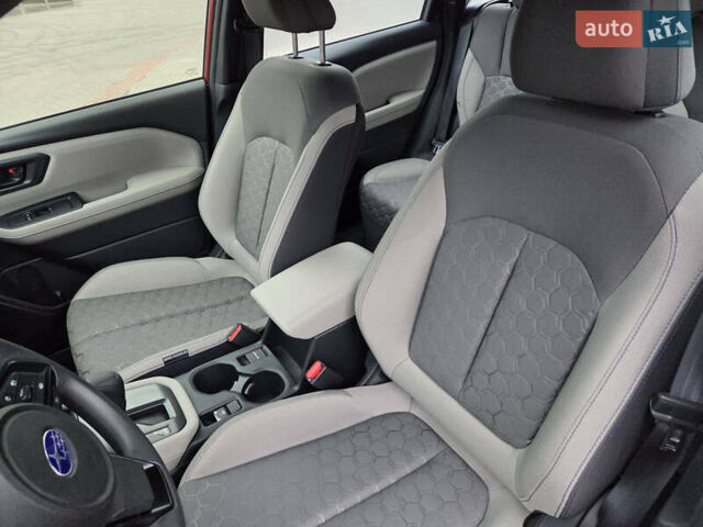 Красный Субару Форестер, объемом двигателя 2.5 л и пробегом 1 тыс. км за 25600 $, фото 6 на Automoto.ua