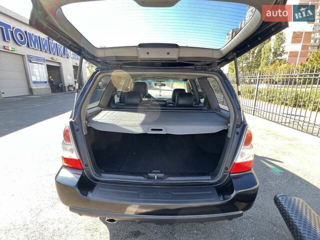 Субару Forester, об'ємом двигуна 2 л та пробігом 300 тис. км за 9800 $, фото 5 на Automoto.ua