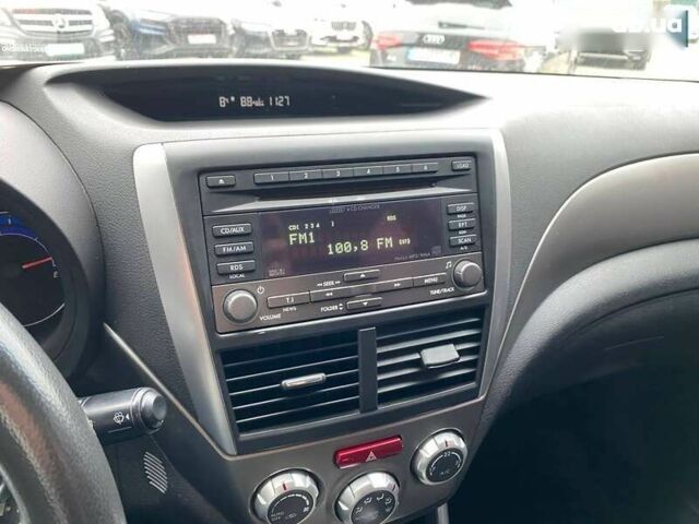 Субару Форестер, объемом двигателя 2 л и пробегом 233 тыс. км за 7900 $, фото 12 на Automoto.ua