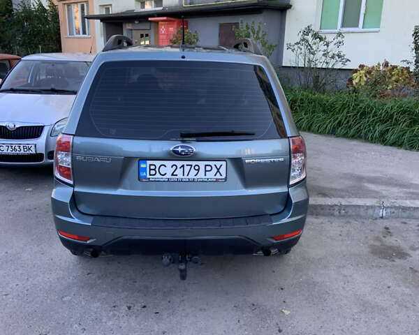 Субару Форестер, объемом двигателя 2 л и пробегом 290 тыс. км за 9000 $, фото 3 на Automoto.ua
