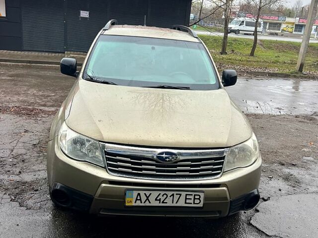 Субару Форестер, объемом двигателя 2 л и пробегом 230 тыс. км за 7600 $, фото 6 на Automoto.ua