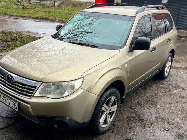 Субару Форестер, объемом двигателя 2 л и пробегом 230 тыс. км за 7600 $, фото 3 на Automoto.ua