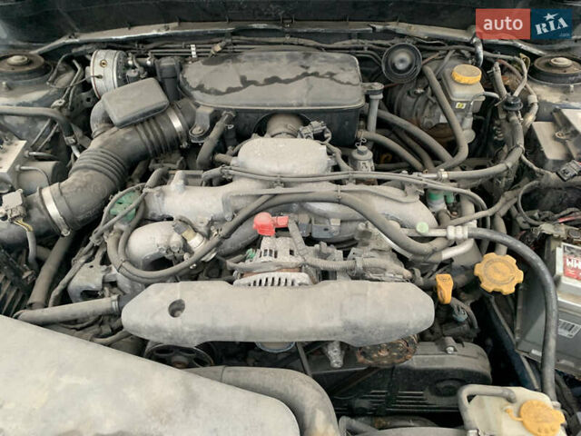 Субару Форестер, объемом двигателя 2.5 л и пробегом 260 тыс. км за 7990 $, фото 13 на Automoto.ua