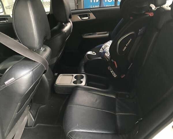 Субару Форестер, объемом двигателя 1.99 л и пробегом 248 тыс. км за 9200 $, фото 9 на Automoto.ua