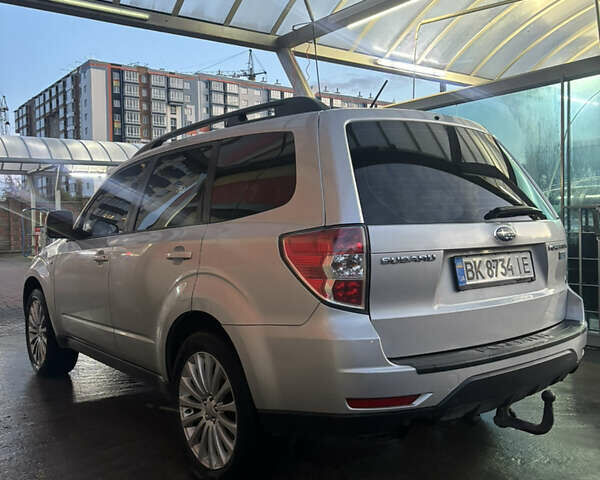 Субару Форестер, объемом двигателя 1.99 л и пробегом 213 тыс. км за 8800 $, фото 3 на Automoto.ua