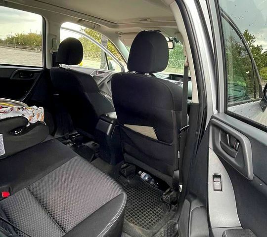 Субару Форестер, объемом двигателя 2.5 л и пробегом 165 тыс. км за 9999 $, фото 8 на Automoto.ua