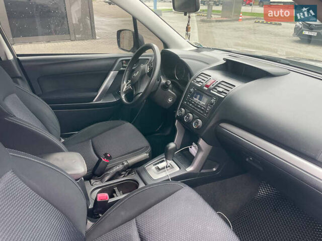 Субару Форестер, объемом двигателя 2.5 л и пробегом 164 тыс. км за 9800 $, фото 9 на Automoto.ua