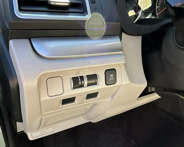 Субару Форестер, объемом двигателя 2.5 л и пробегом 130 тыс. км за 14200 $, фото 22 на Automoto.ua