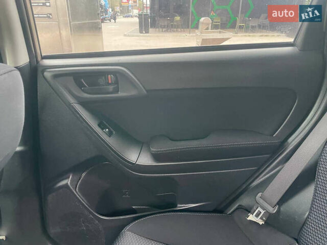 Субару Форестер, объемом двигателя 2.5 л и пробегом 164 тыс. км за 9800 $, фото 13 на Automoto.ua