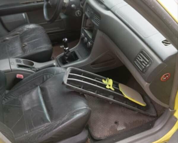 Желтый Субару Форестер, объемом двигателя 2 л и пробегом 250 тыс. км за 6000 $, фото 8 на Automoto.ua