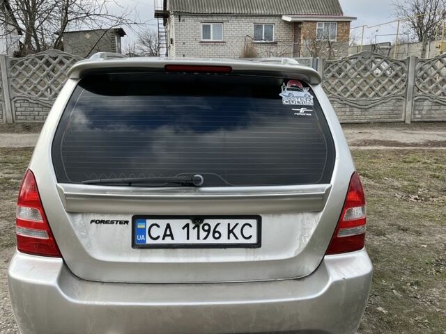 Серый Субару Форестер, объемом двигателя 2 л и пробегом 30 тыс. км за 8500 $, фото 3 на Automoto.ua