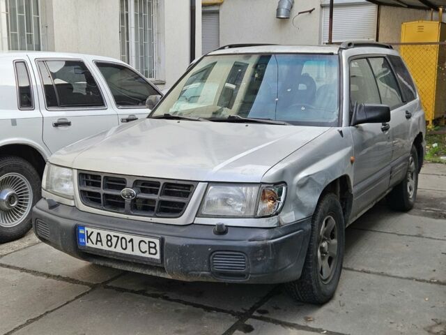 Сірий Субару Forester, об'ємом двигуна 2 л та пробігом 335 тис. км за 1500 $, фото 1 на Automoto.ua