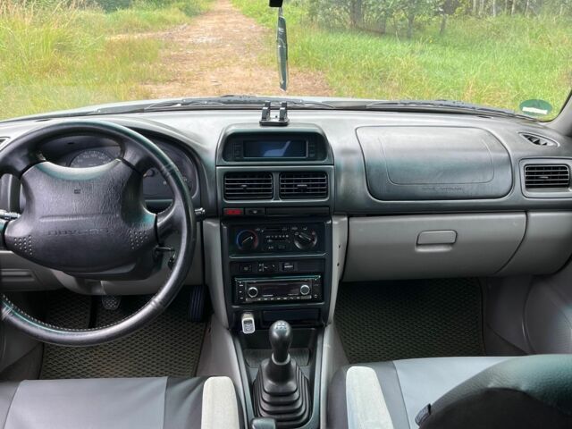 Сірий Субару Forester, об'ємом двигуна 2 л та пробігом 287 тис. км за 3300 $, фото 10 на Automoto.ua