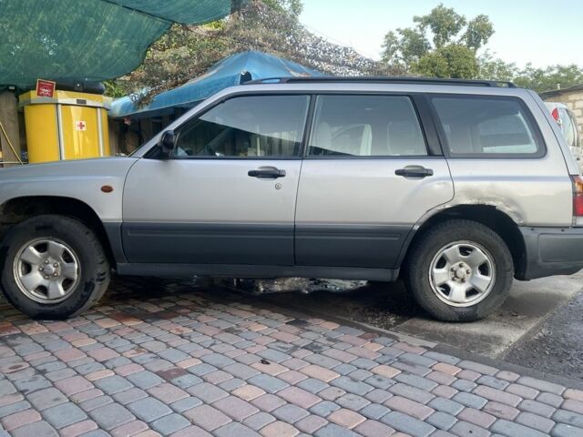 Субару Форестер 2000 в Вольнянске на Automoto.ua Серый Субару Форестер, объемом двигателя 0 л и пробегом 210 тыс. км за 1439 $, фото 2 на Automoto.ua