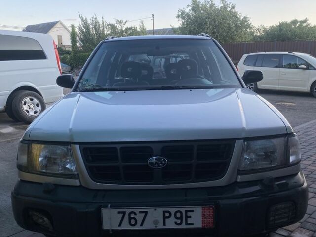 Субару Форестер 2000 в Вольнянске на Automoto.ua Серый Субару Форестер, объемом двигателя 0 л и пробегом 210 тыс. км за 1439 $, фото 1 на Automoto.ua