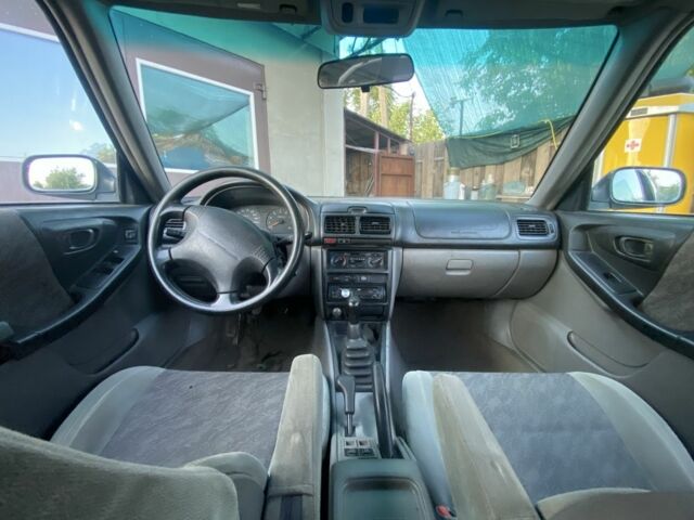 Субару Форестер 2000 в Вольнянске на Automoto.ua Серый Субару Форестер, объемом двигателя 0 л и пробегом 210 тыс. км за 1439 $, фото 4 на Automoto.ua