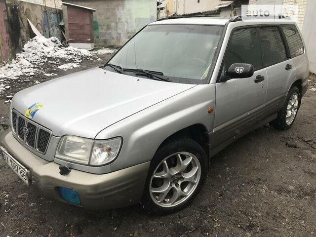 Сірий Субару Forester, об'ємом двигуна 2 л та пробігом 345 тис. км за 3800 $, фото 1 на Automoto.ua