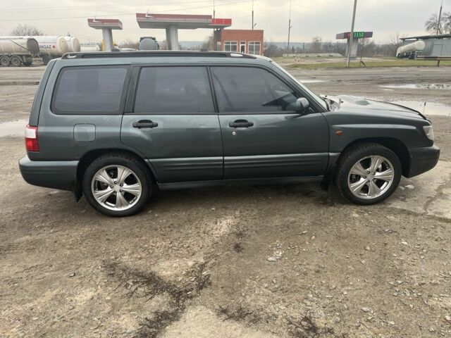 Серый Субару Форестер, объемом двигателя 2 л и пробегом 350 тыс. км за 4500 $, фото 5 на Automoto.ua