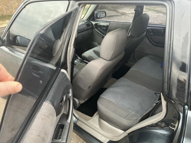 Серый Субару Форестер, объемом двигателя 2 л и пробегом 350 тыс. км за 4500 $, фото 10 на Automoto.ua