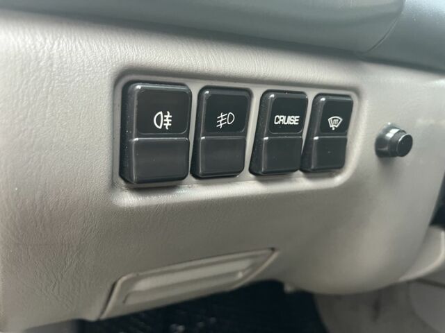 Серый Субару Форестер, объемом двигателя 2 л и пробегом 350 тыс. км за 4500 $, фото 15 на Automoto.ua